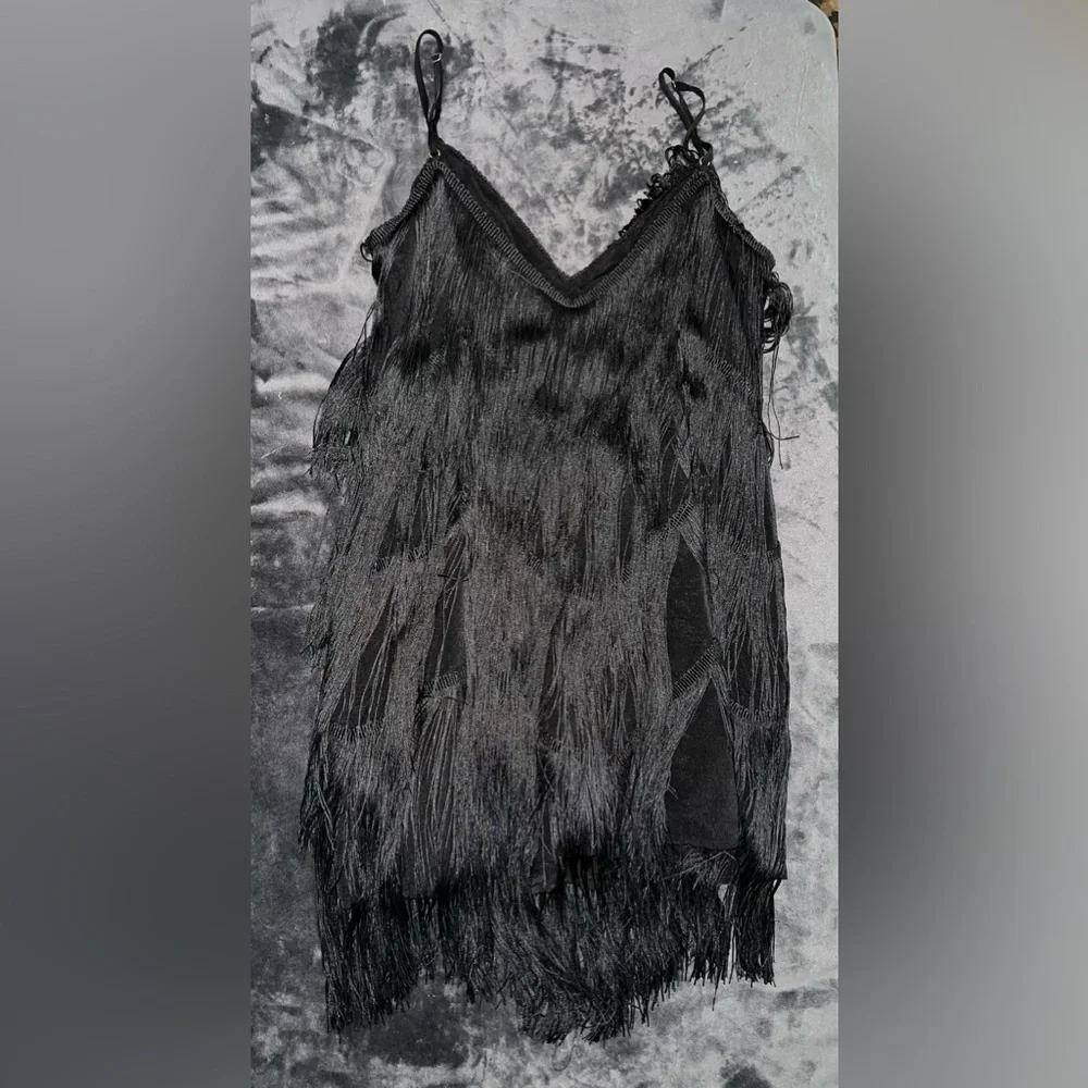 Showpo Siofra Zig Zag Fringe Mini Dress in Black Size 8 New with tag - Picture 10 of 10